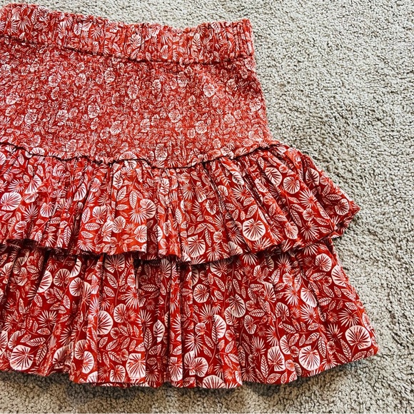LOFT Palm-Printed Cotton Smocked Tiered Mini Skirt in Rich Chestnut. Size Small. - Picture 6 of 11